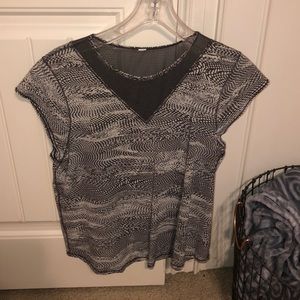lululemon snake workout shirt never worn